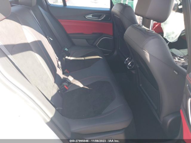 ZARFAEAV5J7578382 Alfa Romeo Giulia Quadrifoglio Rwd