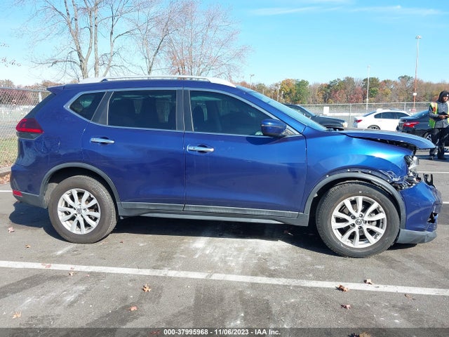 2018 NISSAN ROGUE SV VIN: 5N1AT2MV4JC800048
