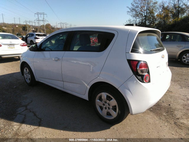 Chevrolet SONIC LS 2015 1G1JA6SH0F4197138 Image 3
