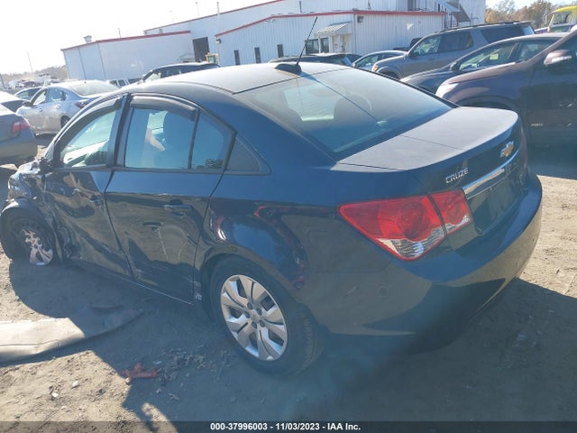 Chevrolet Cruze Ls Auto 2015 1G1PA5SG5F7270353 Image 3