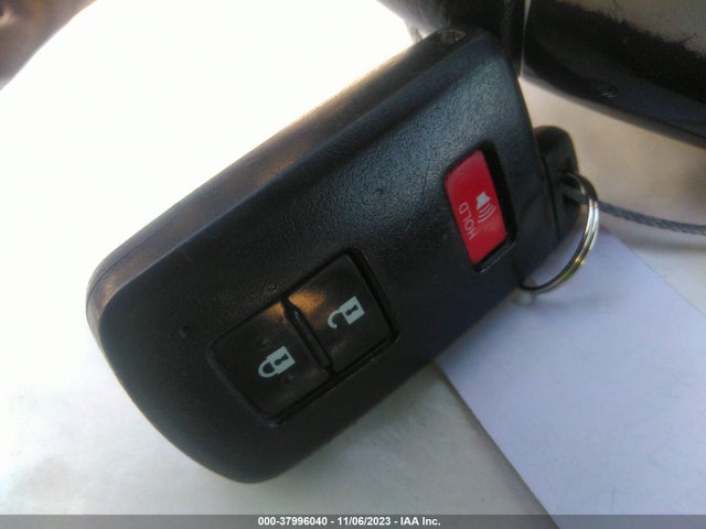 Toyota Prius V Four 2017 JTDZN3EU8HJ063746 Image 11