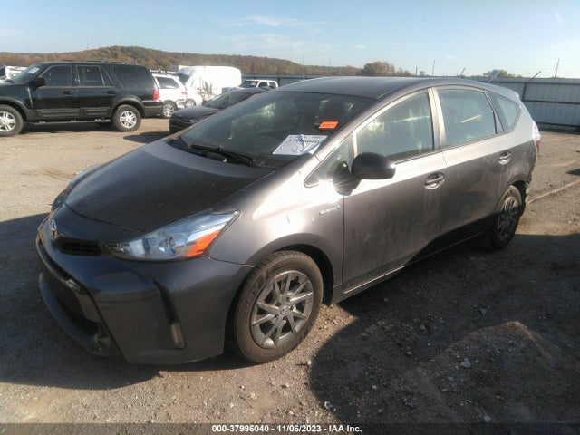 Toyota Prius V Four 2017 JTDZN3EU8HJ063746 Image 2