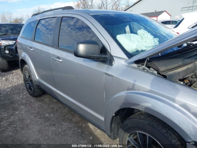 3C4PDCAB9JT474831 Dodge JOURNEY SE