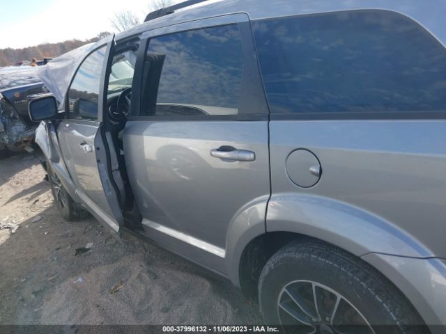 3C4PDCAB9JT474831 Dodge JOURNEY SE
