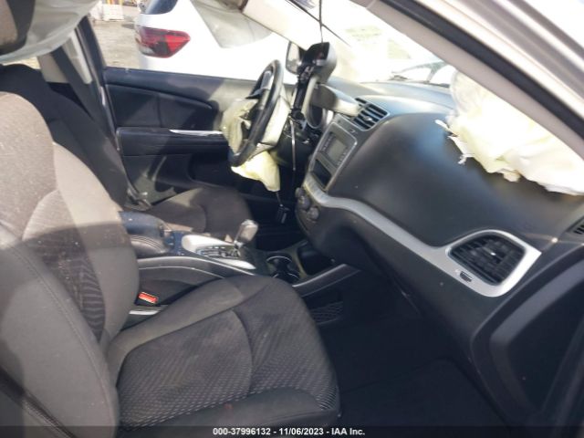 3C4PDCAB9JT474831 Dodge JOURNEY SE