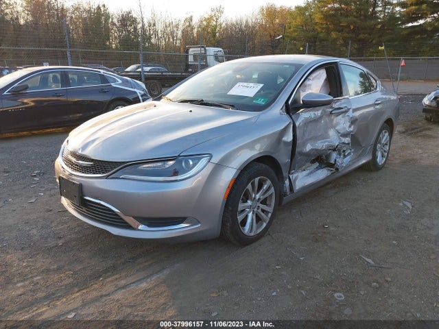 Chrysler 200 Limited 2016 1C3CCCAB1GN157432 Image 2