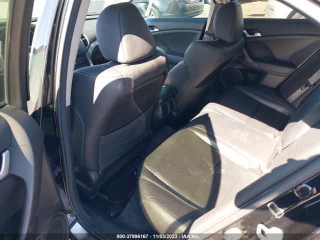 2011 ACURA TSX TECH PKG VIN: JH4CU2F65BC015490