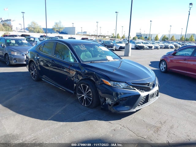 2018 4T1B11HK0JU638403 main image