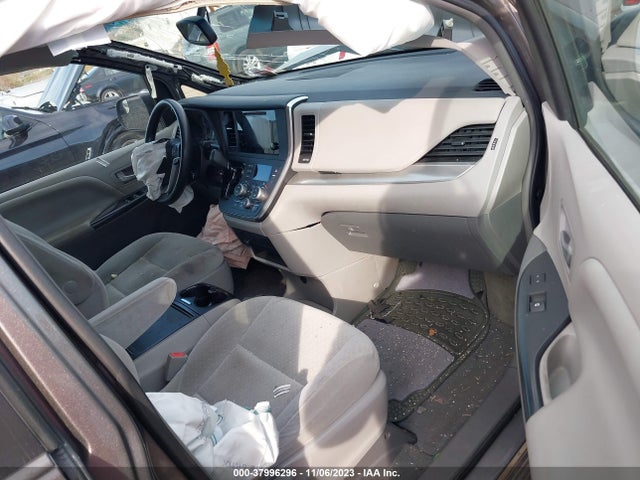 Toyota Sienna Le 8 Passenger 2016 5TDKK3DC6GS737476 Image 5