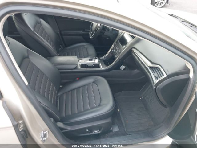 3FA6P0HD0HR242463 Ford FUSION SE
