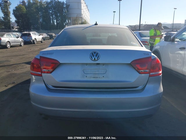 1VWAT7A30FC097265 Volkswagen Passat 1.8t Limited Edition