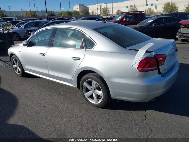 1VWAT7A30FC097265 Volkswagen Passat 1.8t Limited Edition