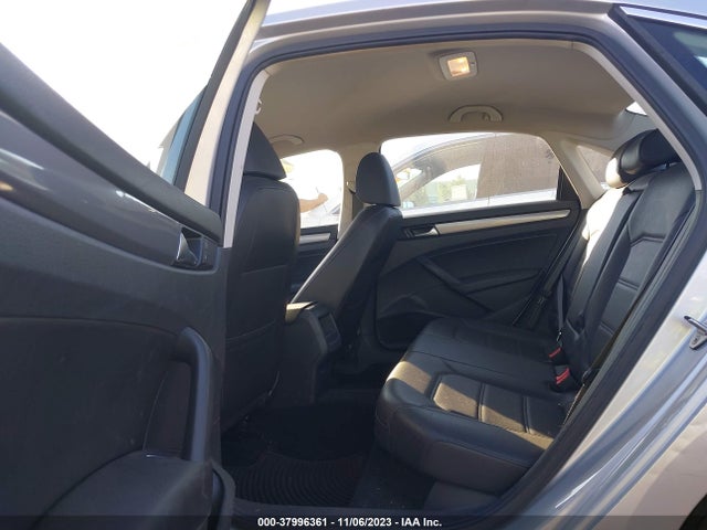 1VWAT7A30FC097265 Volkswagen Passat 1.8t Limited Edition