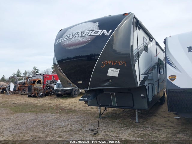 Aukcja sprzedaży 2014 Crossroads Elevation Fifth Wheel, vin: 4V0FC3628ER003541, numer aukcji: 37996409