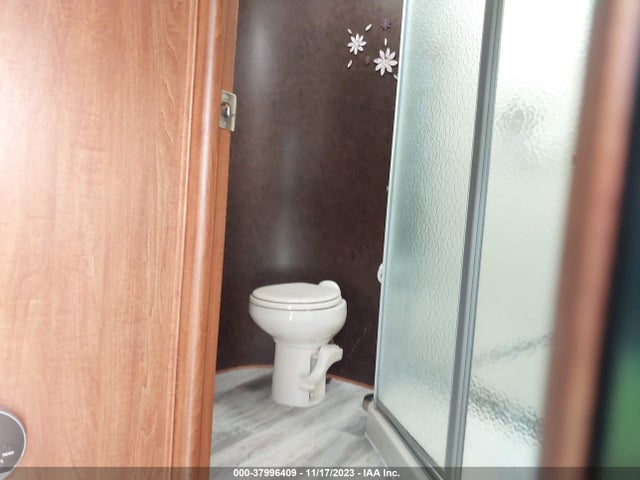 Aukcja sprzedaży 2014 Crossroads Elevation Fifth Wheel, vin: 4V0FC3628ER003541, numer aukcji: 37996409