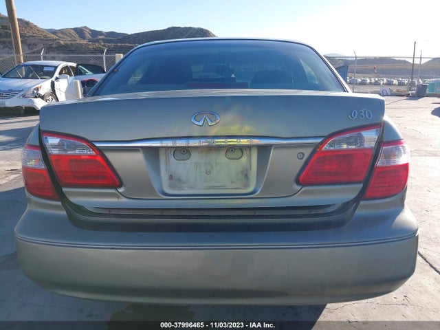 2001 INFINITI I30 LUXURY VIN: JNKCA31A41T041281