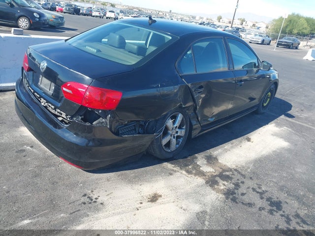 3VWD17AJ5EM221772 Volkswagen Jetta 1.8t Se