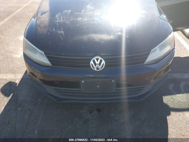 3VWD17AJ5EM221772 Volkswagen Jetta 1.8t Se