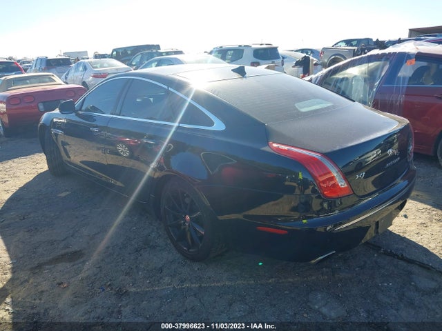 2014 JAGUAR XJ SAJWA1CZ4E8V74330 Photo 2