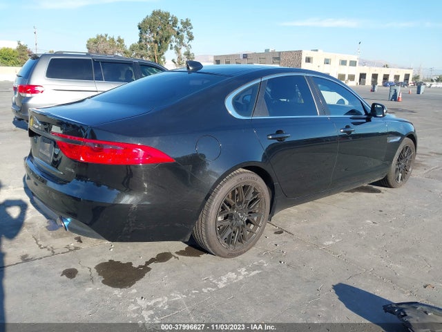 2017 JAGUAR XF SAJBD4BV6HCY34606 Photo 3