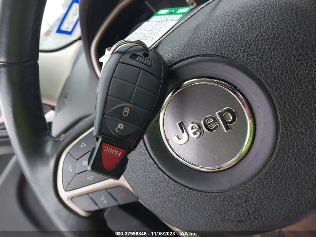 2016 JEEP CHEROKEE ALTITUDE VIN: 1C4PJLAB9GW315481