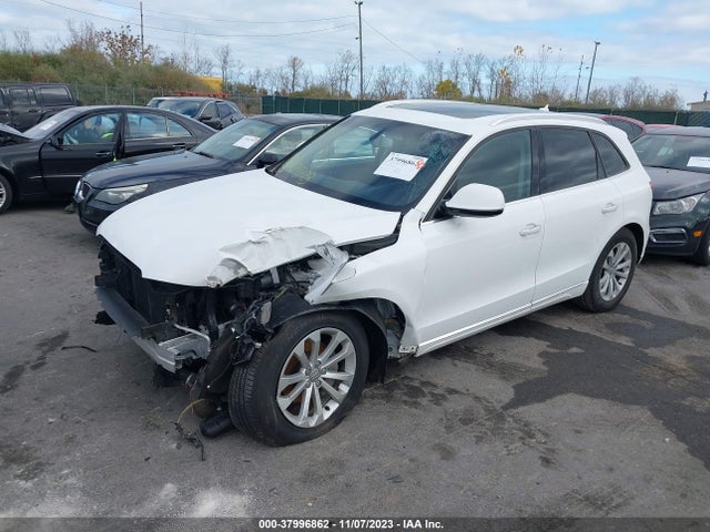 Audi Q5 2.0t Premium 2016 WA1C2AFPXGA023494 Image 2