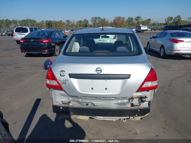 2011 NISSAN VERSA 1.6 VIN: 3N1CC1AP4BL408306