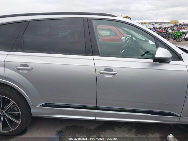 WA1LXAF74MD032428 Audi Q7 Premium Plus