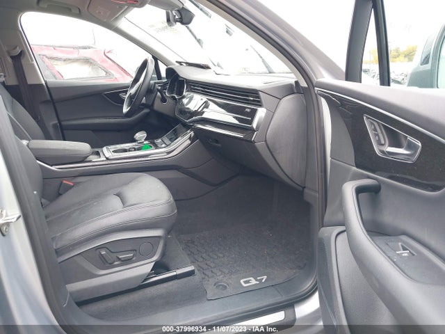 WA1LXAF74MD032428 Audi Q7 Premium Plus