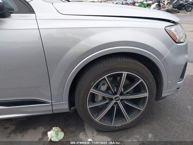 WA1LXAF74MD032428 Audi Q7 Premium Plus