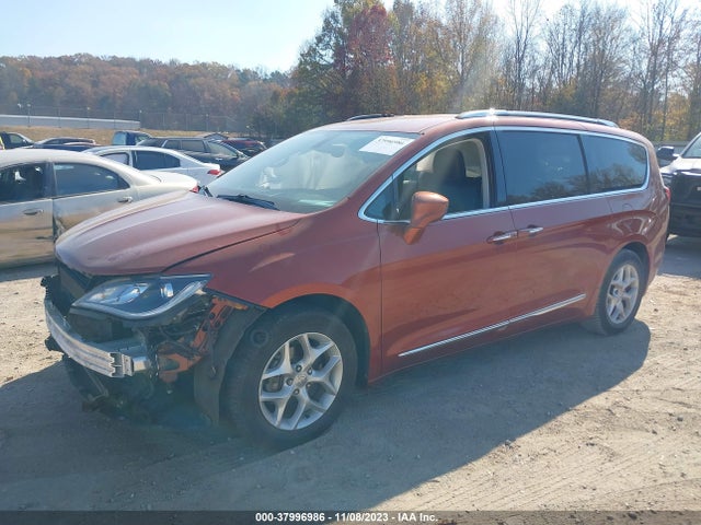 2C4RC1EG7JR292120 Chrysler Pacifica Touring L Plus