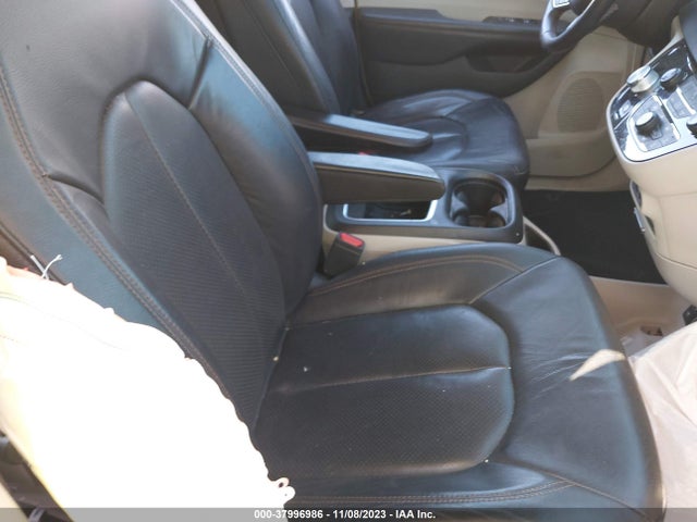2C4RC1EG7JR292120 Chrysler Pacifica Touring L Plus