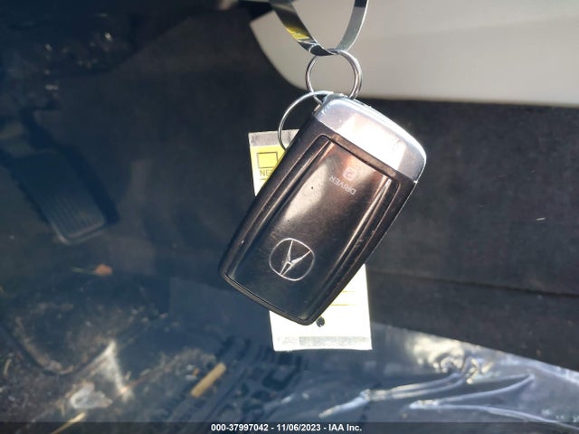 2017 ACURA TLX VIN: 19UUB1F35HA000425