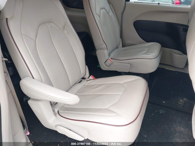 Chrysler Pacifica Limited 2017 2C4RC1GG0HR669300 Image 8