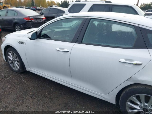 5XXGT4L34JG204643 KIA Optima S