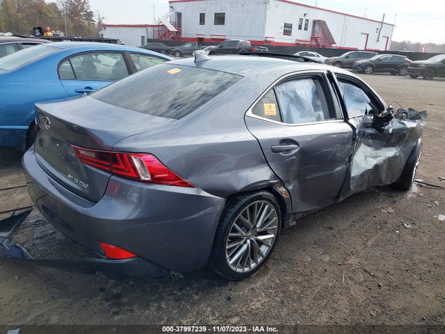 Lexus IS 250 2015 JTHCF1D23F5022968 Image 4
