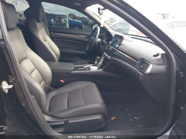 1HGCV1F32LA084652 Honda Accord Sport