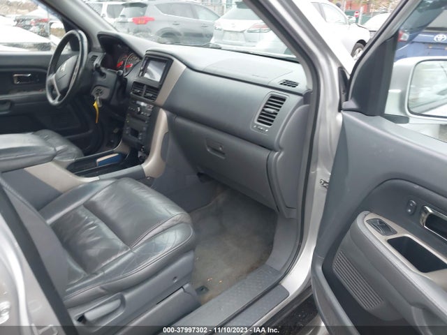 2006 HONDA PILOT EX-L VIN: 2HKYF18696H505997
