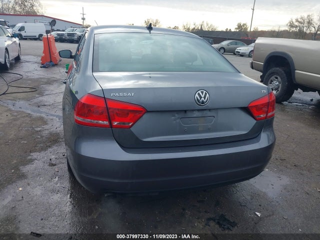 2015 VOLKSWAGEN PASSAT 1.8T LIMITED EDITION VIN: 1VWAS7A34FC114555
