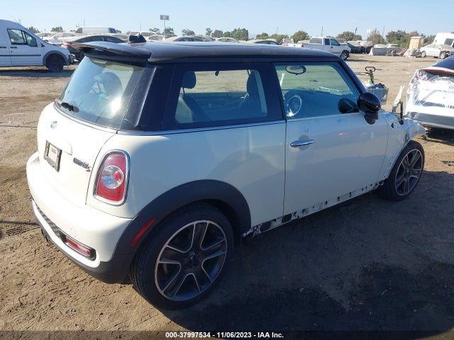 2013 MINI HARDTOP WMWSV3C57DT394651 Photo 3