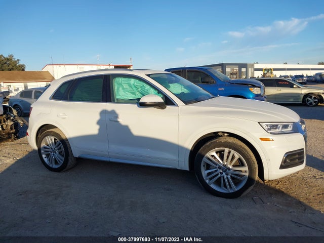 WA1CNAFY2K2074104 Audi Q5 45 Premium