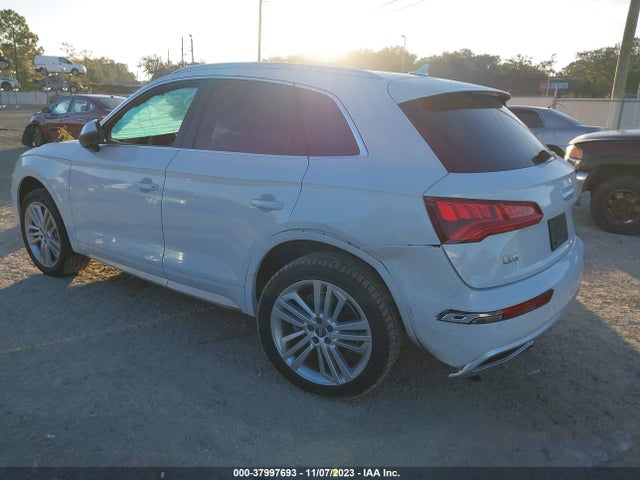 WA1CNAFY2K2074104 Audi Q5 45 Premium