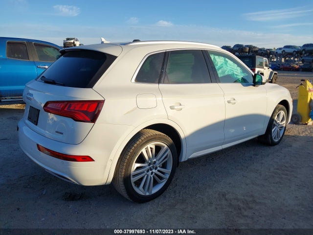 WA1CNAFY2K2074104 Audi Q5 45 Premium