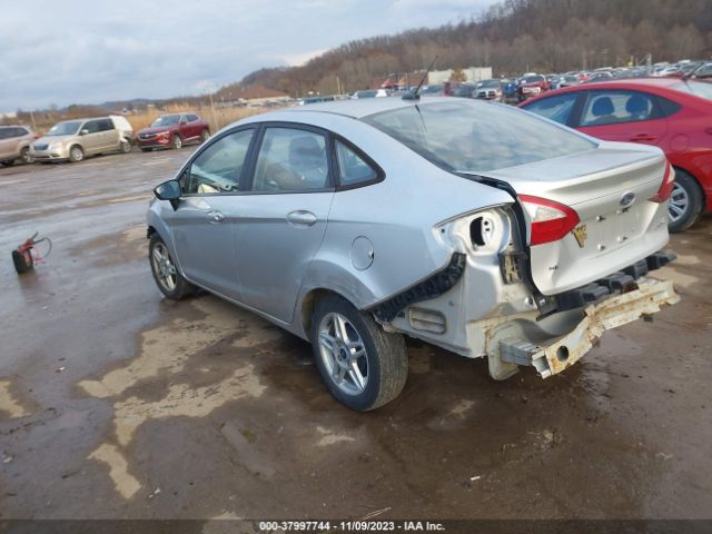 3FADP4BJ0JM123439 Ford FIESTA SE