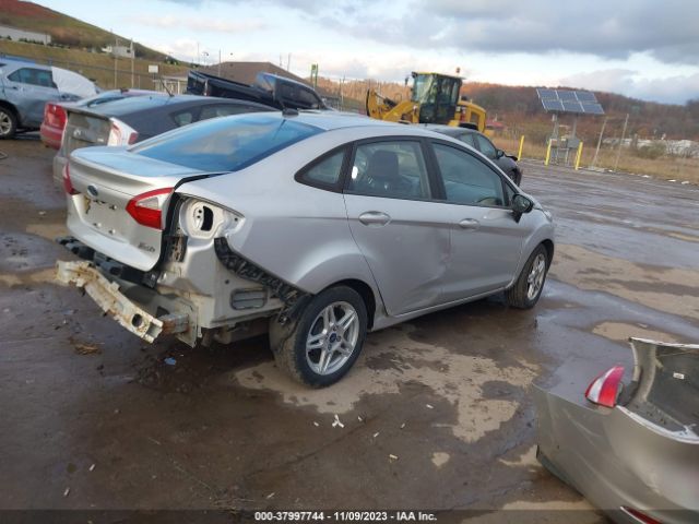 3FADP4BJ0JM123439 Ford FIESTA SE