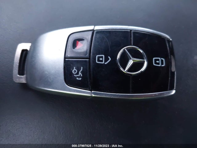 2019 MERCEDES-BENZ S 560 VIN: WDDUG8DB5KA468008