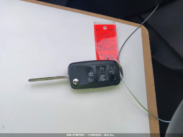 Volkswagen Passat 2.0t Se 2018 1VWBA7A34JC025150 Image 11