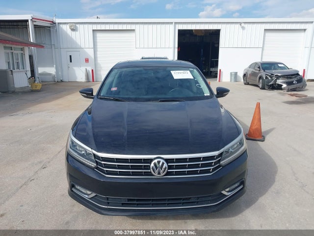 Volkswagen Passat 2.0t Se 2018 1VWBA7A34JC025150 Image 12