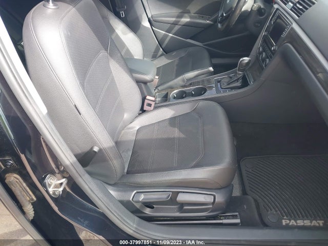 1VWBA7A34JC025150 Volkswagen Passat 2.0t Se