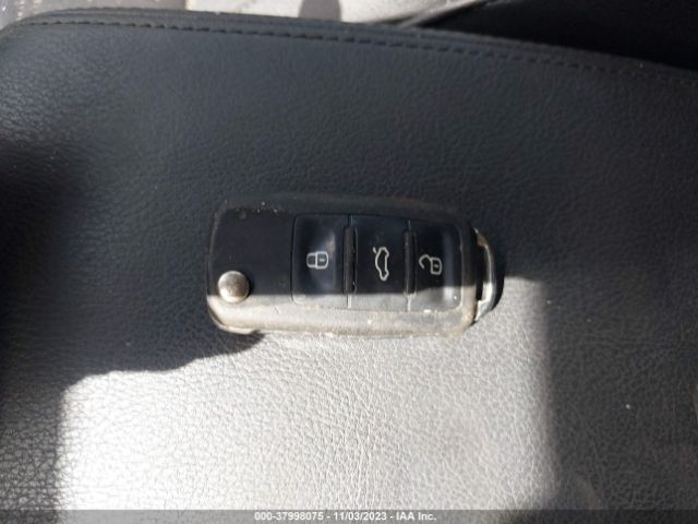 2018 VOLKSWAGEN PASSAT 1VWBA7A35JC015243 Photo 10